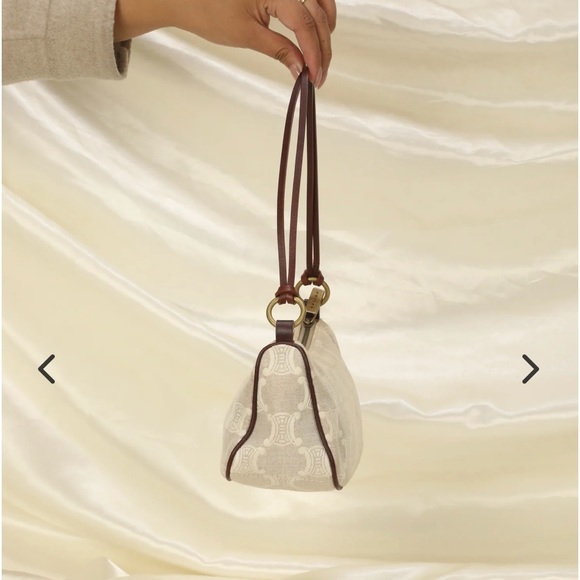 Authentic Celine Triomphe Pochette - Picture 4 of 16